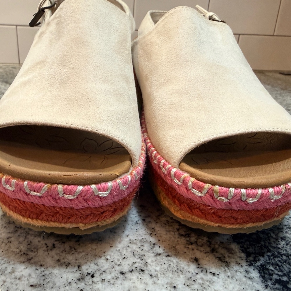 Women's Sketchers Rainbow Festival Cream and Pink Espadrille Sandals